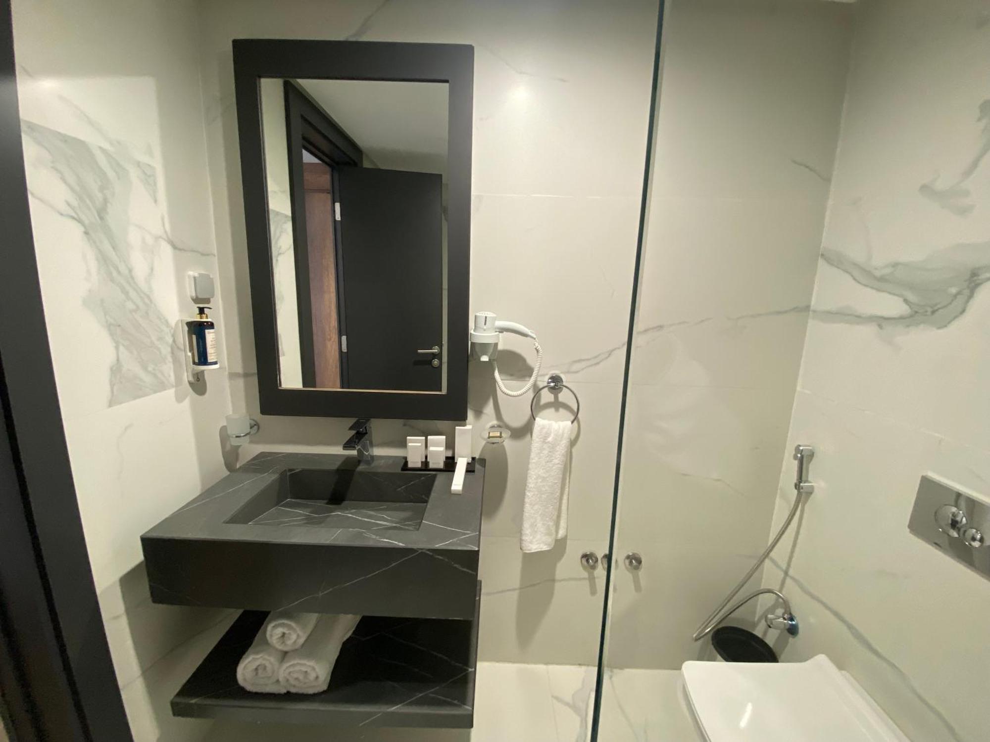 Executive Boutique Hotel Рабат Екстериор снимка