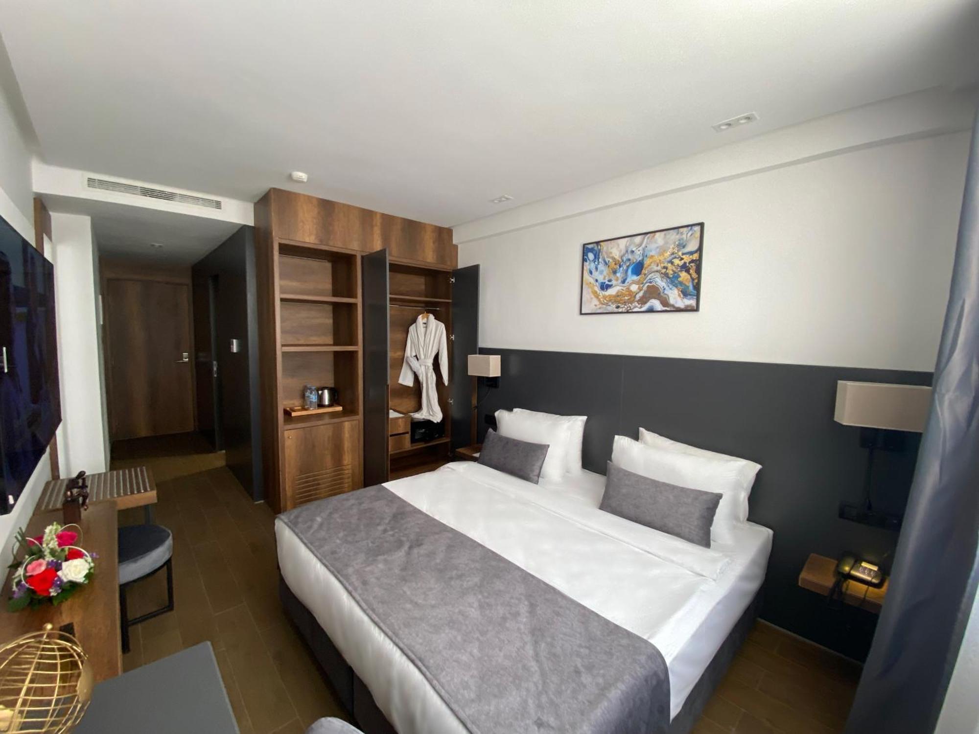 Executive Boutique Hotel Рабат Екстериор снимка